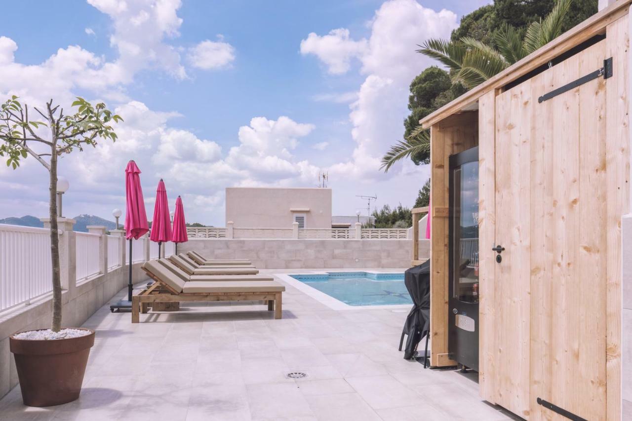 Apartamentos Catharina Maria Cala Llonga  Kültér fotó