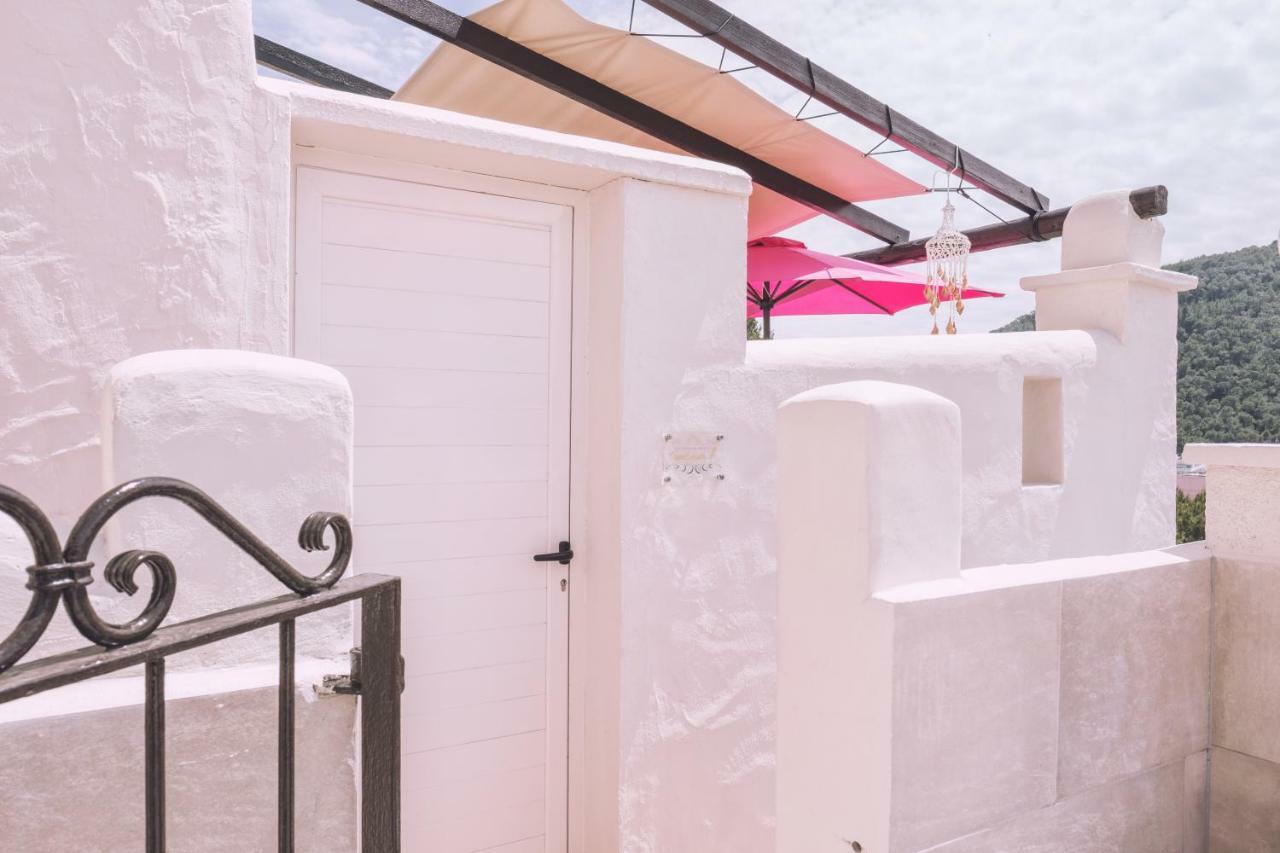 Apartamentos Catharina Maria Cala Llonga  Kültér fotó