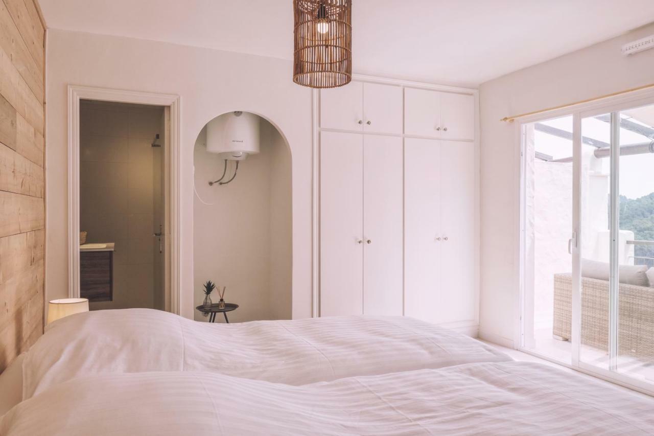 Apartamentos Catharina Maria Cala Llonga  Kültér fotó